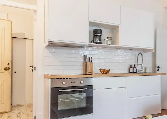 Апартаменты Cozy In Graca I Лиссабон